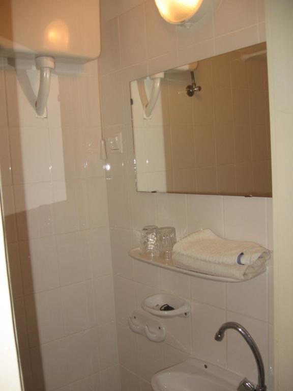 Mater Salvatoris House Hotel Gödöllő Habitación foto